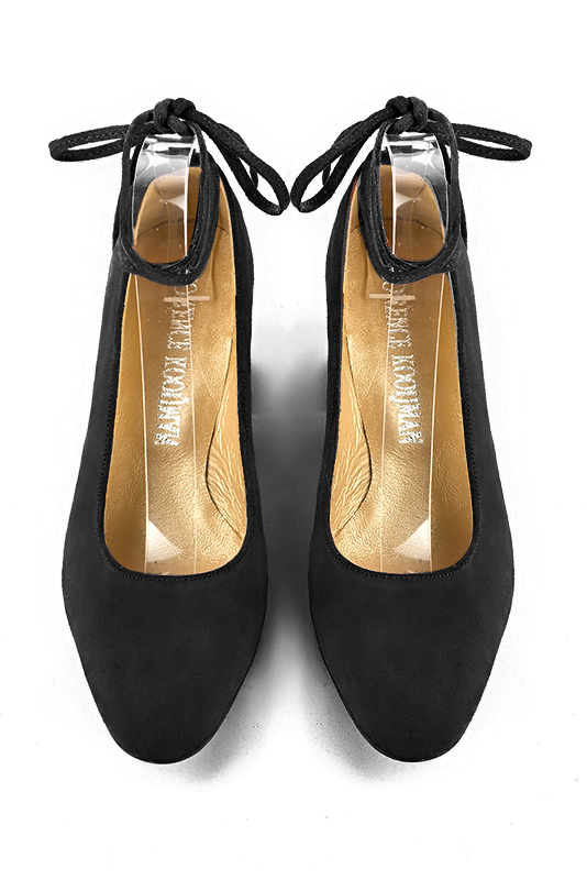 Matt black women's dress pumps, with a round neckline. Round toe. High flare heels. Top view - Florence KOOIJMAN